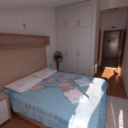 Apartmani Damir Livajic Omis Exterior photo